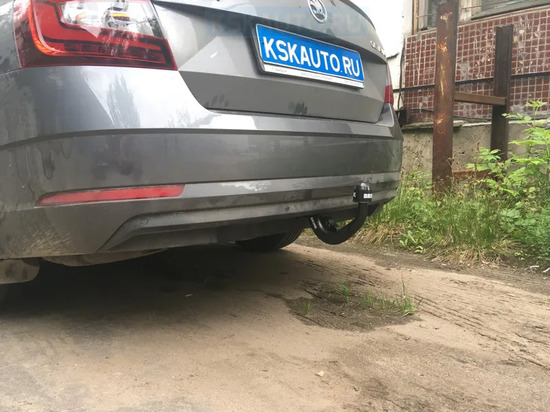 Фаркоп Brink (Thule) для Skoda Octavia A7 седан, универсал 2WD (искл. RS) 2013-2020. Быстросъемный крюк. Артикул 575500