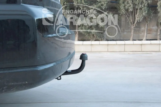 Фаркоп Aragon для Jeep Patriot 2007-2011. Артикул E1700AA