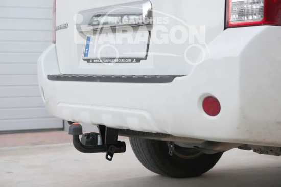 Фаркоп Aragon для Nissan Pathfinder R51 2004-2014. Артикул E4418AA