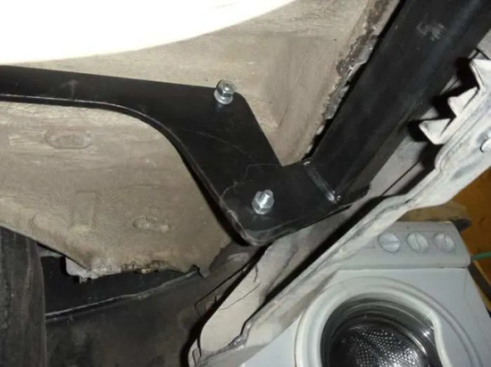 Фаркоп Трейлер для Renault Duster I до рестайлинга 2010-2015. Артикул 9041