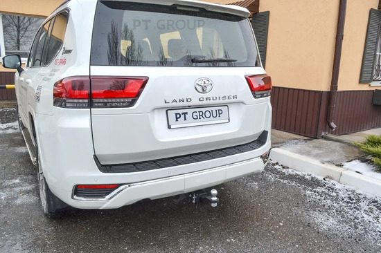 Фаркоп PT Group под американский квадрат для Toyota Land Cruiser 300 2021-2022. Артикул TLT-21-991101.22