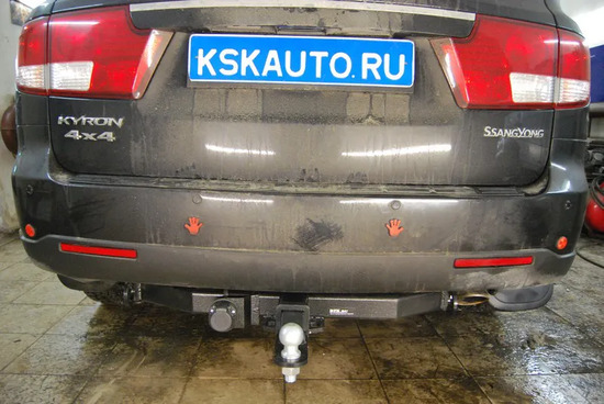 Фаркоп Bizon для SsangYong Kyron (без выреза бампера) 2005-2015. Быстросъемный крюк. Артикул FA 0530-E