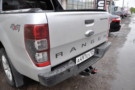 Фаркоп Oris (ранее Bosal) для Ford Ranger III (Limited, Wildtrak) 2011-2015. Фланцевое крепление. Артикул 3978-F