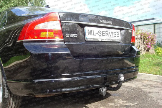 Фаркоп Auto-Hak для Volvo V70 III универсал 2007-2016. Артикул L 20