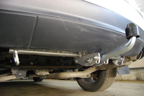Фаркоп Galia оцинкованный для Jeep Grand Cherokee WK2 2010-2014. Артикул J010A