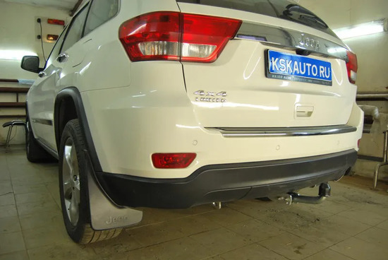 Фаркоп Galia оцинкованный для Jeep Grand Cherokee WK2 2010-2014. Артикул J010A