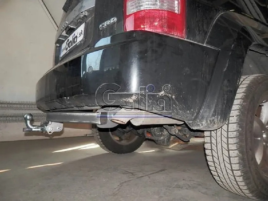 Фаркоп Galia оцинкованный для Jeep Cherokee KK (Cherokee в России, Liberty в США) 2007-2013. Быстросъемный крюк. Артикул J009C