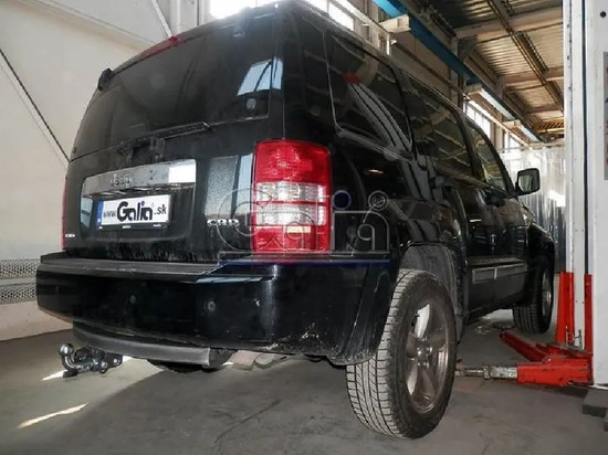 Фаркоп Galia оцинкованный для Jeep Cherokee KK (Cherokee в России, Liberty в США) 2007-2013. Быстросъемный крюк. Артикул J009C