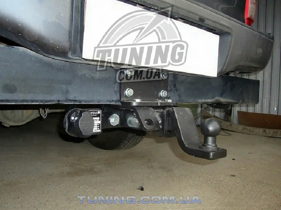 Фаркоп Imiola для Toyota Hilux VII 2005-2015. Быстросъемный крюк. Артикул T.046