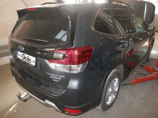 Фаркоп Galia оцинкованный для Subaru Forester V (вкл. Hybrid) 2018-2022. Быстросъемный крюк. Артикул S140C