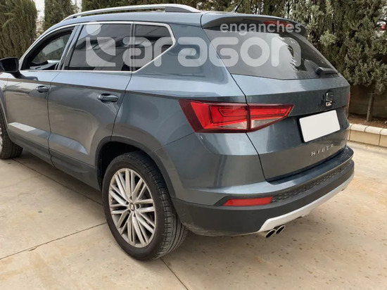 Фаркоп Aragon для Seat Ateca 2016-2022. Быстросъемный крюк. Артикул E5815AV
