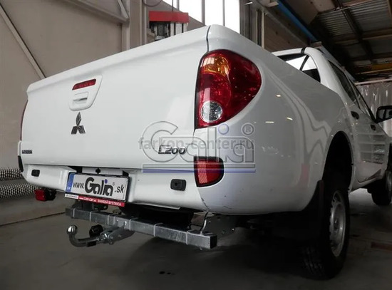Фаркоп Galia оцинкованный для Mitsubishi L200 V 2015-2022. Быстросъемный крюк. Артикул M120C
