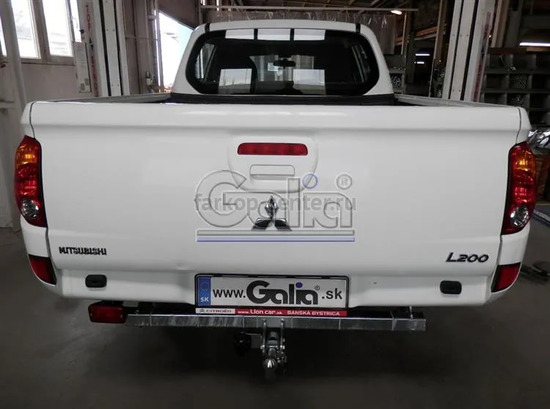 Фаркоп Galia оцинкованный для Mitsubishi L200 V 2015-2022. Быстросъемный крюк. Артикул M120C
