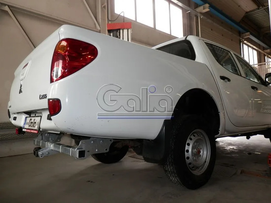 Фаркоп Galia оцинкованный для Mitsubishi L200 V 2015-2022. Быстросъемный крюк. Артикул M120C