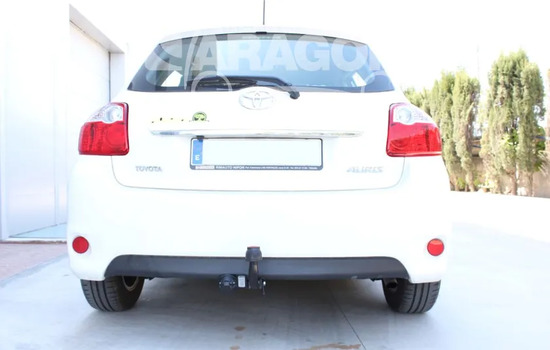 Фаркоп Aragon для Toyota Auris I 2006-2012. Артикул E6417AA