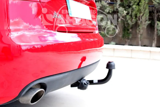 Фаркоп Aragon для Audi A4 B8 седан, универсал 2007-2015. Артикул E0403CA