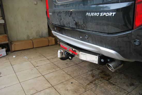 Фаркоп Oris (ранее Bosal) для Mitsubishi Pajero Sport II 2008-2016 (с декор. пластиной). Артикул 4167-ABP