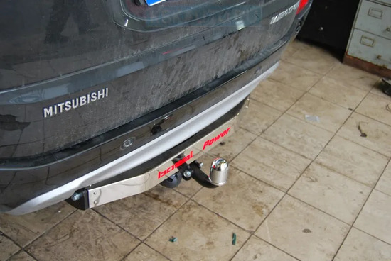 Фаркоп Oris (ранее Bosal) для Mitsubishi Pajero Sport II 2008-2016 (с декор. пластиной). Артикул 4167-ABP