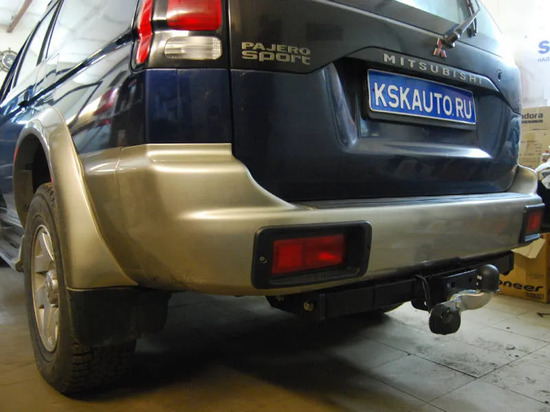 Фаркоп Лидер-Плюс для Mitsubishi Pajero Sport I 1998-2008. Фланцевое крепление. Артикул M107-F