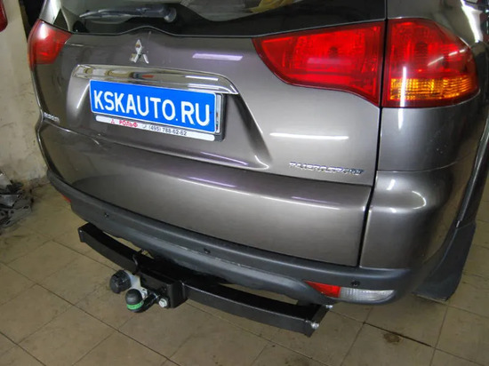 Фаркоп Лидер-Плюс для Mitsubishi Pajero Sport III до рестайлинга 2016-2020. Фланцевое крепление. Артикул M115-FC