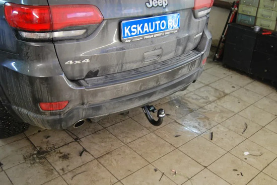 Фаркоп Brink (Thule) для Jeep Grand Cherokee WK2 рестайлинг 2013-2022. Быстросъемный крюк. Артикул 542000