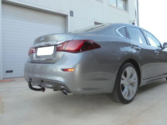 Фаркоп Aragon (быстросъемный крюк, вертикальное крепление) для Infiniti Q70 2014-2022. Артикул E2201AV