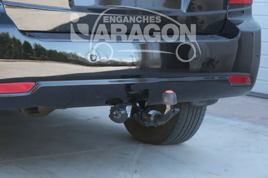 Фаркоп Aragon (быстросъемный крюк, горизонтальное крепление) для Kia Sorento I JC 2006-2008.. Артикул E3004BS