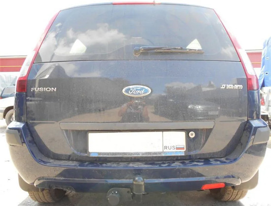 Фаркоп Трейлер для Ford Fusion II хэтчбек 2002-2011. Артикул 6030