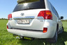 Фаркоп Лидер-Плюс для Toyota Land Cruiser 200 2007-2022 (с накладкой из нерж. стали). Фланцевое крепление. Артикул T110-F(N)