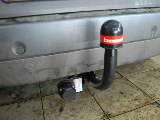 Фаркоп Oris (ранее Bosal) для Renault Megane III хэтчбек 2008-2022. Артикул 1425-A