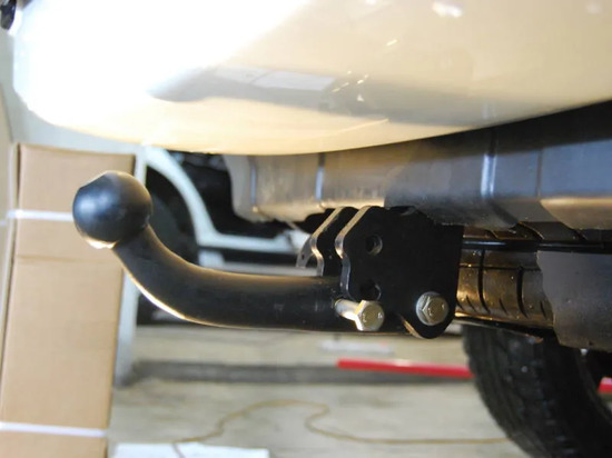 Фаркоп Imiola для Mitsubishi Outlander XL 2007-2012. Артикул Y.024