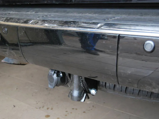 Фаркоп Westfalia для Toyota Land Cruiser 200 2007-2022. Быстросъемный крюк. Артикул 335360600001