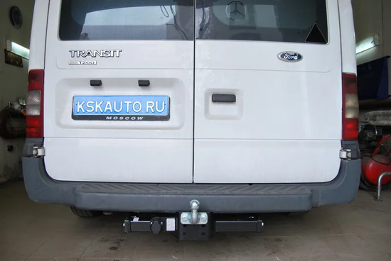 Фаркоп Imiola для Ford Transit Van (со ступенькой) 2000-2014. Фланцевое крепление. Артикул E.040