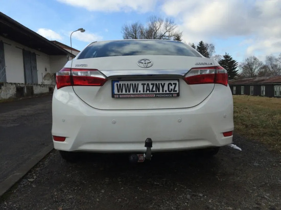 Фаркоп Galia оцинкованный для Toyota Corolla E180/E170 седан 2013-2019. Артикул T064A