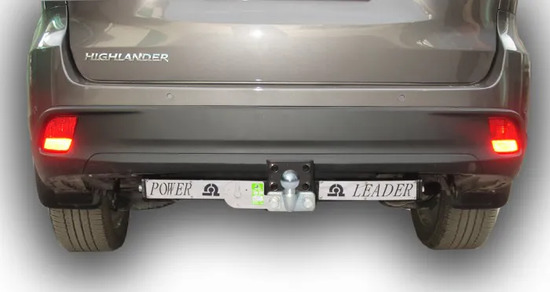 Фаркоп Лидер-Плюс для Toyota Highlander III 2014-2020 (с накладкой из нерж. стали). Фланцевое крепление. Артикул T120-F(N)