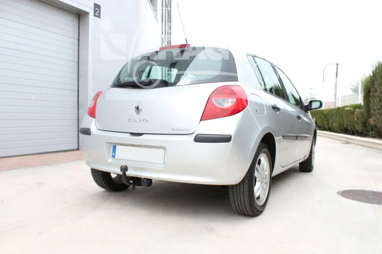 Фаркоп Aragon для Renault Clio IV 2012-2019. Артикул E5213DA