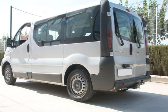 Фаркоп Aragon для Renault Trafic III 2014-2022. Фланцевое крепление. Артикул E4518BC