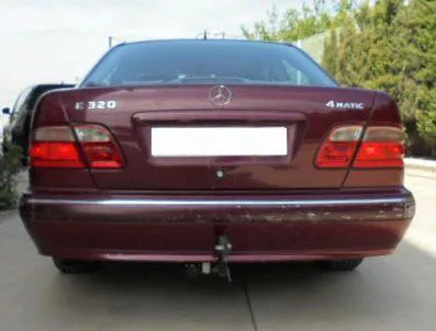 Фаркоп Aragon для Mercedes-Benz E-Класс W210, S210 1995-2002. Артикул E4115AA