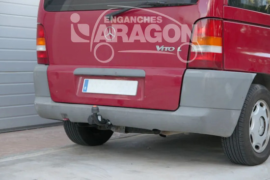 Фаркоп Aragon для Mercedes-Benz V-Класс W638 1996-2003. Артикул E4108BA