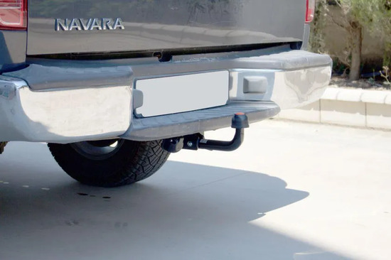 Фаркоп Aragon для Nissan Navara D23 с бампером 2015-2022. Артикул E4131AA