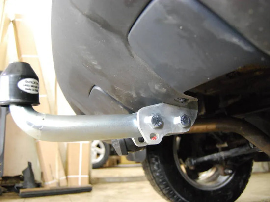 Фаркоп Galia оцинкованный для Renault Duster 2/4WD I рестайлинг 2015-2020. Артикул D041A