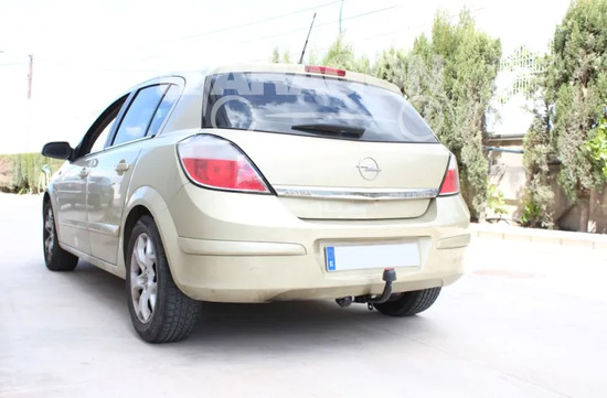 Фаркоп Aragon для Opel Astra H 2004-2015. Артикул E4508CA