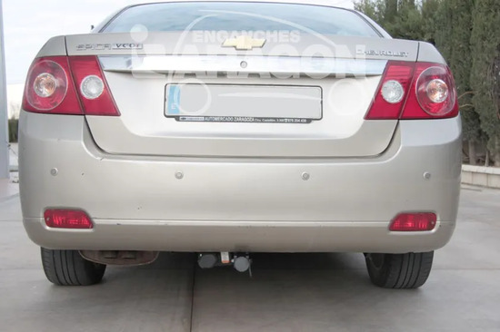 Фаркоп Aragon (быстросъемный крюк, горизонтальное крепление) для Chevrolet Epica 2006-2010.. Артикул E1001AS