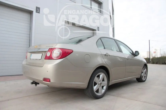 Фаркоп Aragon (быстросъемный крюк, горизонтальное крепление) для Chevrolet Epica 2006-2010.. Артикул E1001AS