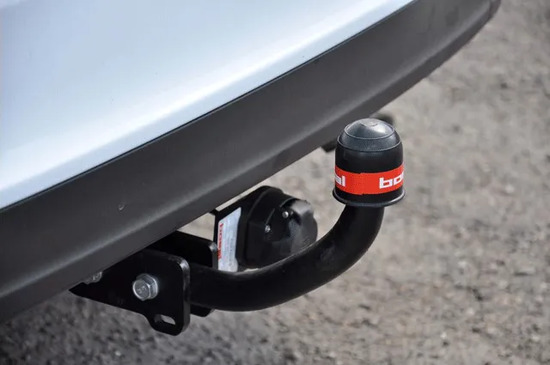 Фаркоп Oris (ранее Bosal) для Ford Focus III седан 2011-2019. Артикул 3968-A