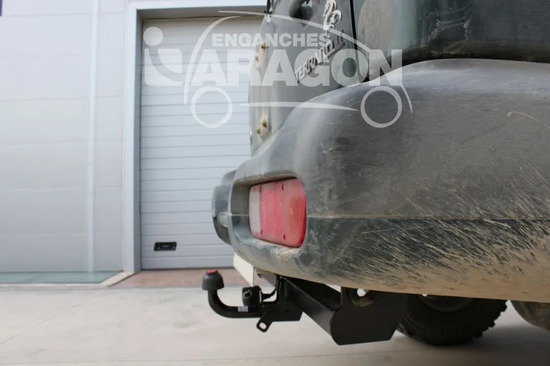 Фаркоп Aragon для Nissan Terrano II 3/5-дв. 1993-2006. Артикул E4408DA