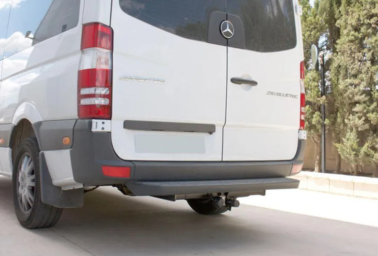 Фаркоп Aragon (быстросъемный крюк, горизонтальное крепление) для Mercedes-Benz Sprinter W906 (Европа) 2006-2018. Артикул E4107GS
