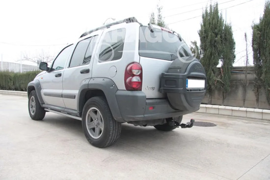 Фаркоп Aragon (быстросъемный крюк, горизонтальное крепление) для Jeep Cherokee KJ (Cherokee в России, Liberty в США) 2001-2008.. Артикул E2901CS