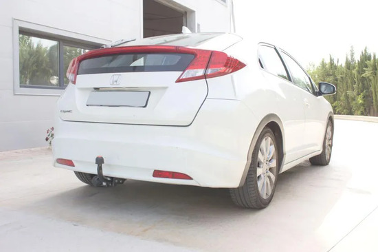 Фаркоп Aragon для Honda Civic VIII хэтчбек 3/5-дв. 2006-2011. Артикул E2400EA