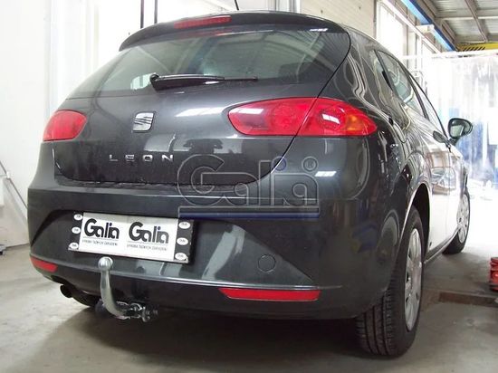 Фаркоп Galia оцинкованный для Seat Leon II 1P 2004-2012. Быстросъемный крюк. Артикул S074C